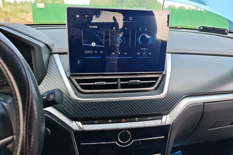 Used Venucia T60 2018 1.6L CVT Smart Edition China V Standard Audio And AC Panel
