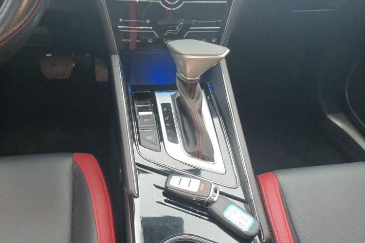 Used Venucia T60 2018 1.6L CVT Smart Edition China V Standard Gear Lever