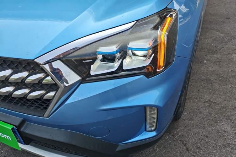 Used Venucia T60 2018 1.6L CVT Smart Edition China V Standard Left Front Headlight