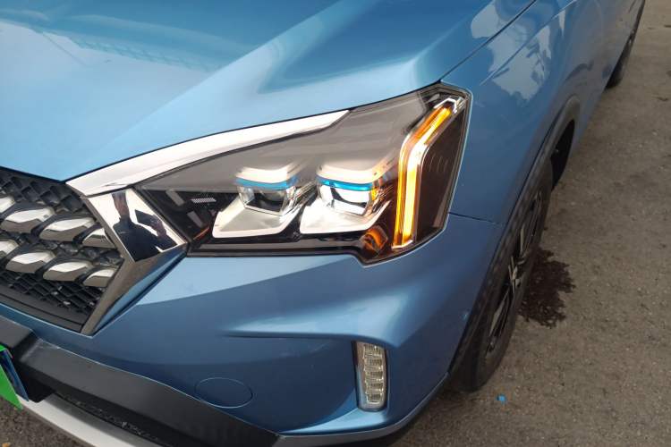Used Venucia T60 2018 1.6L CVT Smart Edition China V Standard Left Front Headlight