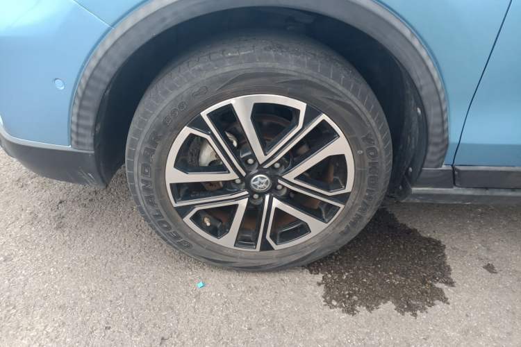 Used Venucia T60 2018 1.6L CVT Smart Edition China V Standard Left Front Wheel Hub