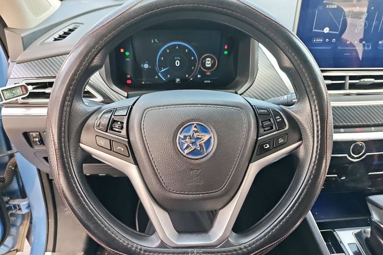 Used Venucia T60 2018 1.6L CVT Smart Edition China V Standard Steering Wheel