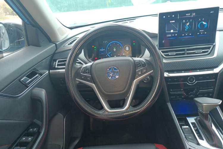 Used Venucia T60 2018 1.6L CVT Smart Edition China V Standard Steering Wheel