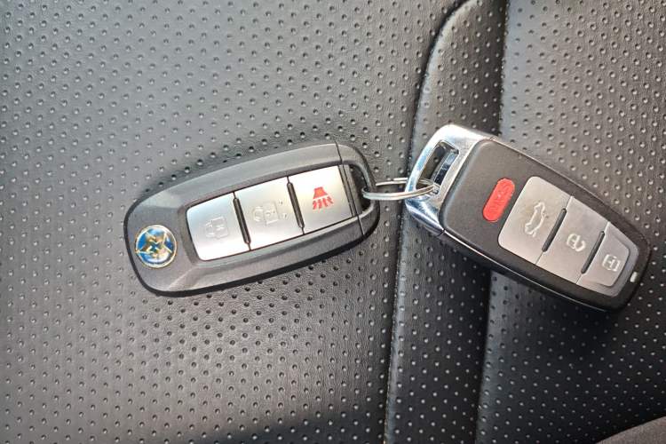 Used Venucia T60 2018 1.6L CVT Smart Edition China V Standard Vehicle Key