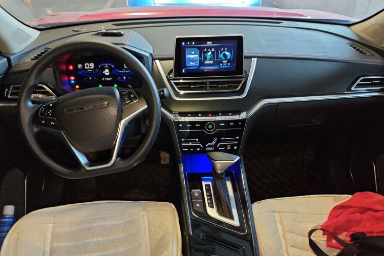 Used Venucia T60 2020 1.6L CVT Smart Drive Version China VI Standard Center Console
