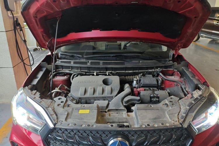 Used Venucia T60 2020 1.6L CVT Smart Drive Version China VI Standard Engine Bay
