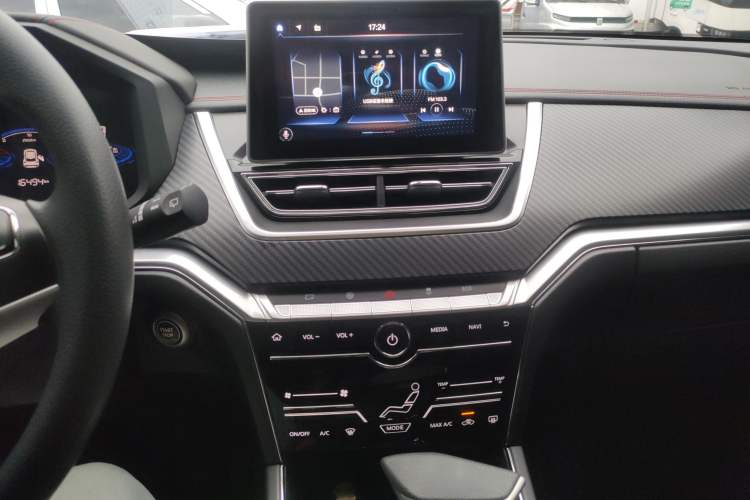 Used Venucia T60 2022 1.6L CVT Smart Drive Version Audio And AC Panel