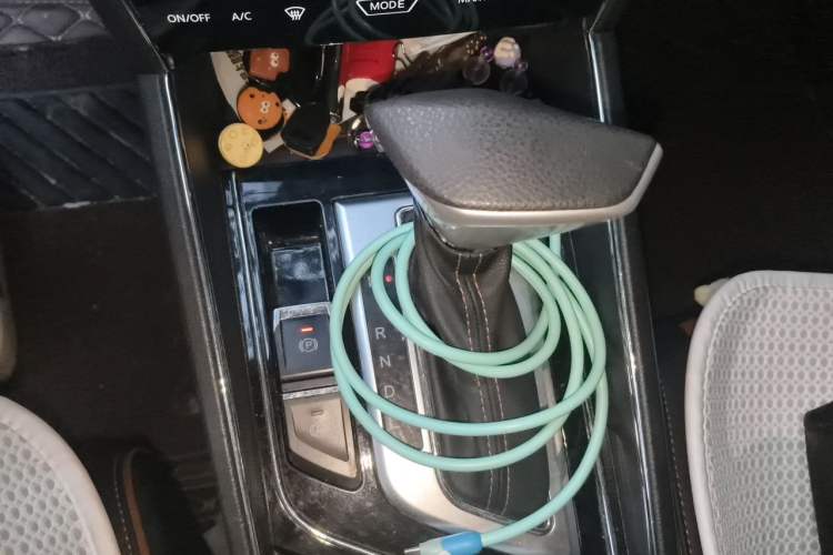 Used Venucia T60 2018 1.6L CVT Zhiyue Edition China V Standard Gear Lever