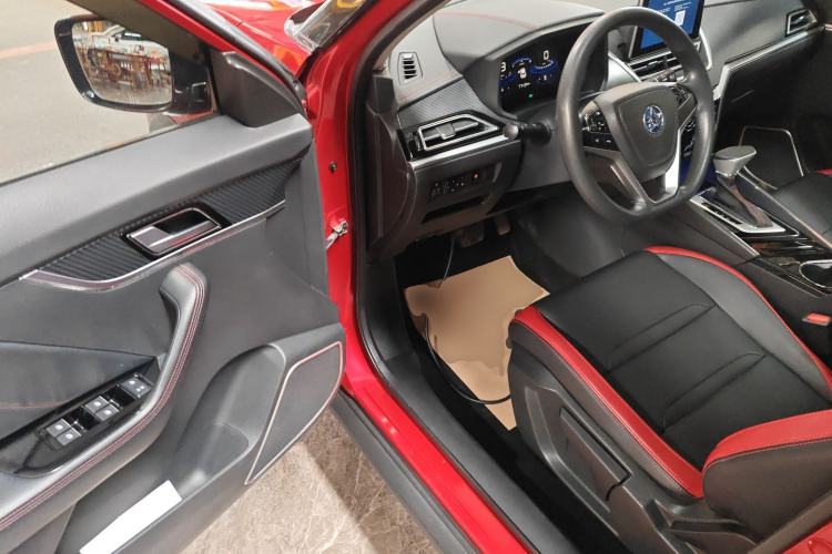 Used Venucia T60 2018 1.6L CVT Smart & Fun Version China VI Standard Driver Seat