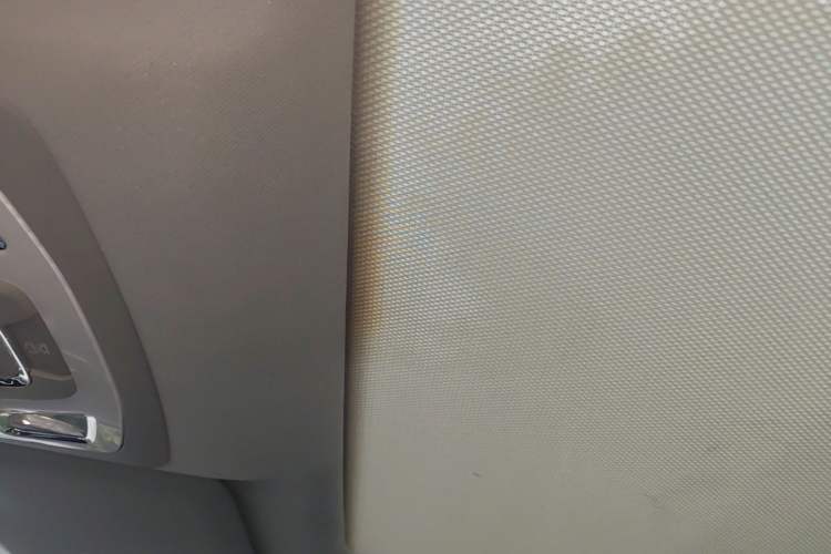 Used Venucia T60 2018 1.6L Manual Smart Cool Version China V Standard Headliner