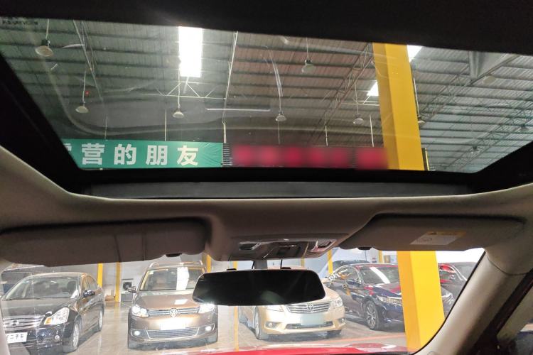 Used Venucia T60 2018 1.6L CVT Smart & Fun Version China VI Standard Headliner