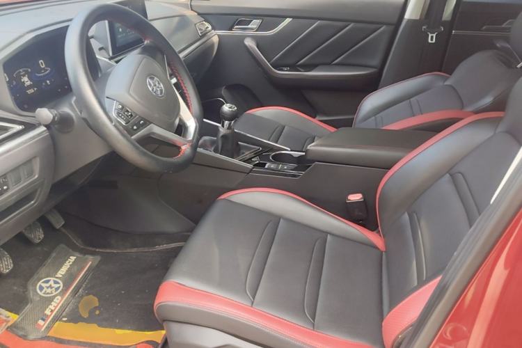 Used Venucia T60 2018 1.6L Manual Smart Cool Version China V Standard Left Front Seat