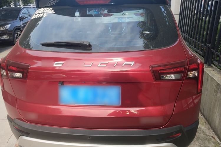 Used Venucia T60 2018 1.6L Manual Smart Cool Version China V Standard Rear