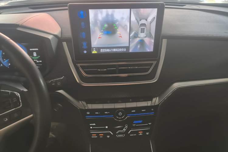 Used Venucia T60 2018 1.6L CVT Zhiyue Edition China V Standard Audio And AC Panel