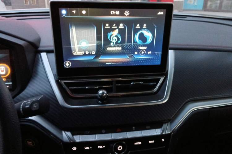 Used Venucia T60 2018 1.6L CVT Smart Edition China V Standard Audio And AC Panel