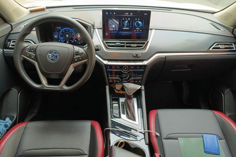 Used Venucia T60 2018 1.6L CVT Smart Edition China V Standard Center Console
