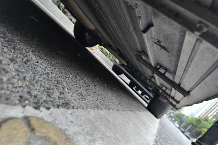 Used Venucia T60 2018 1.6L Manual Smart Cool Version China VI Standard Chassis Front Left