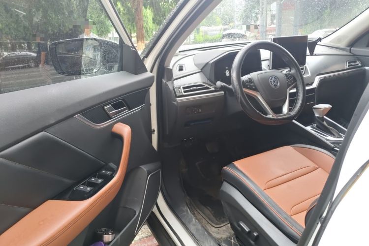 Used Venucia T60 2018 1.6L CVT Zhiyue Edition China V Standard Driver Seat
