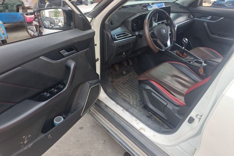 Used Venucia T60 2018 1.6L Manual Smart Cool Version China V Standard Driver Seat