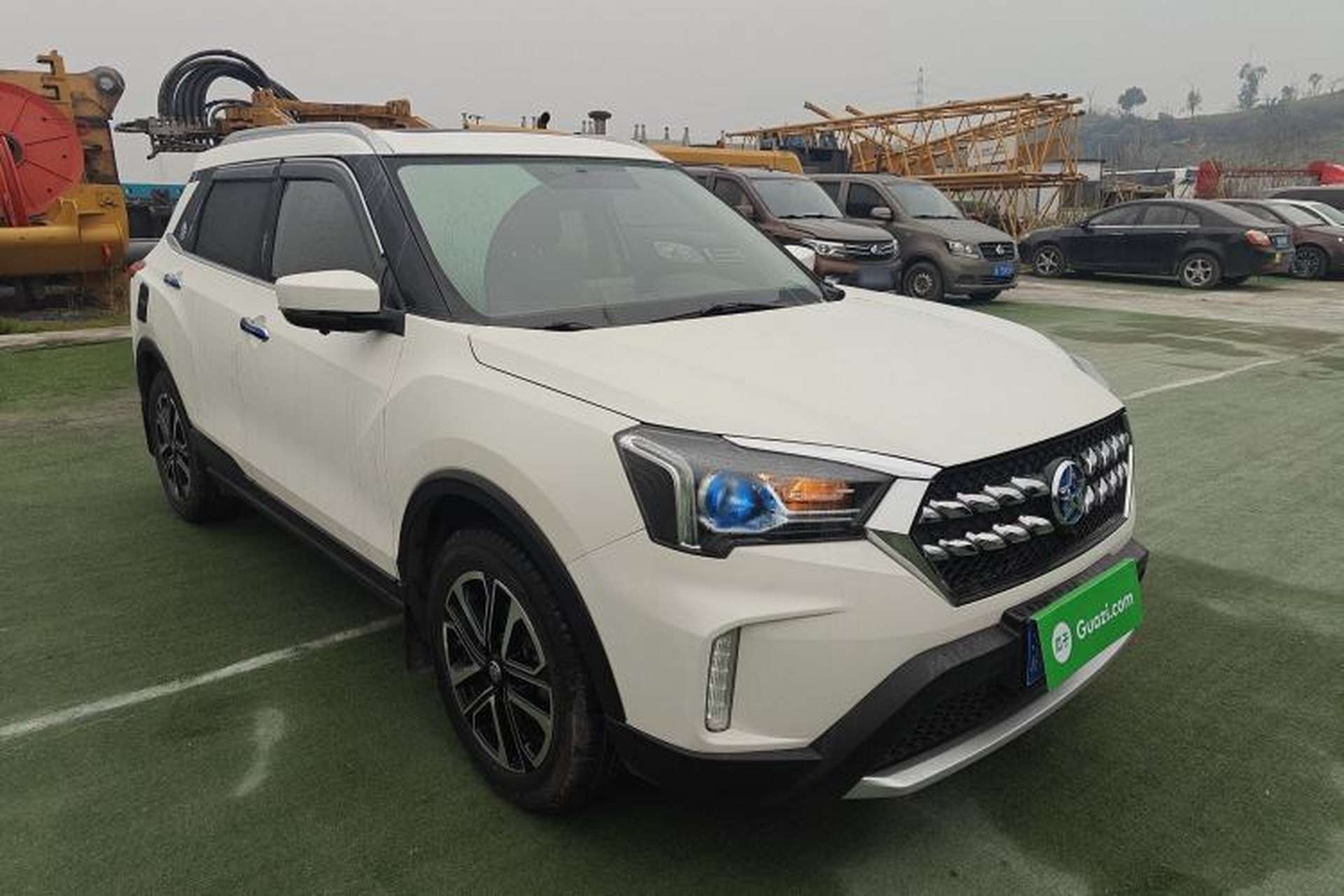 Used Venucia T60 2018 1.6L CVT Smart & Fun Version China VI Standard Front Right 45 Deg