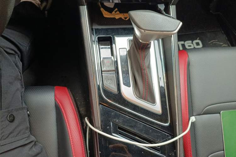 Used Venucia T60 2018 1.6L CVT Smart Edition China V Standard Gear Lever