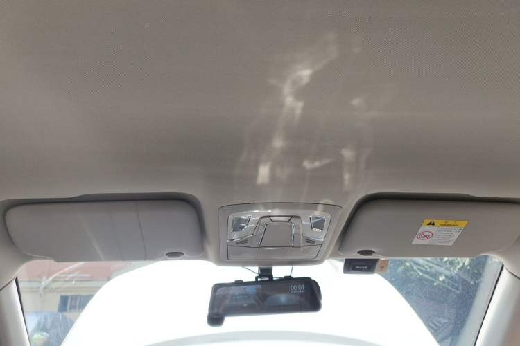 Used Venucia T60 2018 1.6L CVT Smart Edition China VI Standard Headliner
