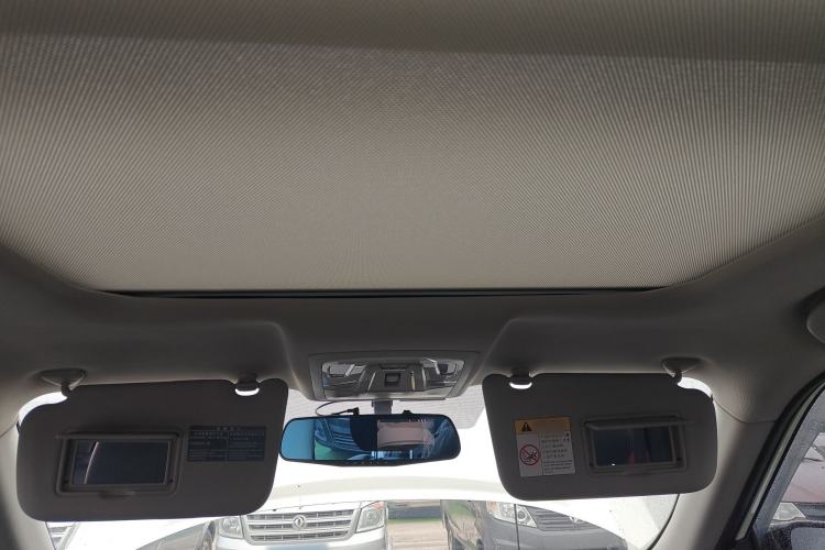 Used Venucia T60 2018 1.6L CVT Smart & Fun Version China VI Standard Headliner