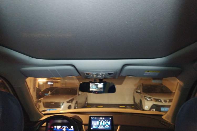 Used Venucia T60 2018 1.6L CVT Smart Edition (ISS) China VI Headliner