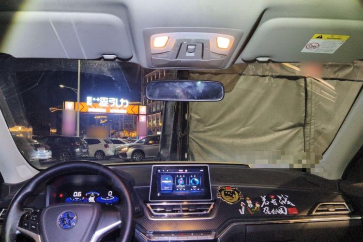 Used Venucia T60 2018 1.6L Manual Smart Cool Version China VI Standard Headliner