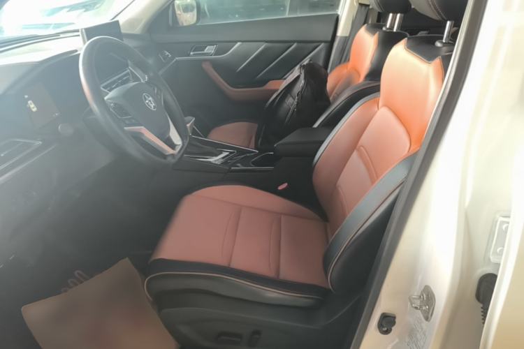 Used Venucia T60 2018 1.6L CVT Zhiyue Edition China V Standard Left Front Seat