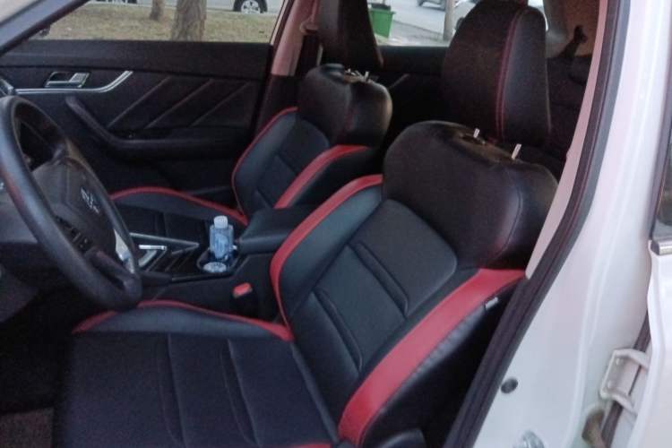 Used Venucia T60 2018 1.6L CVT Smart Edition China V Standard Left Front Seat