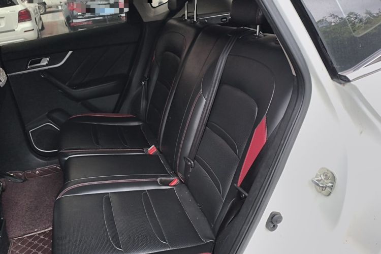 Used Venucia T60 2018 1.6L Manual Smart Cool Version China VI Standard Left Rear Seat