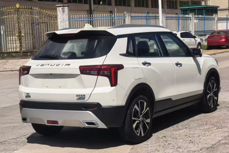 Used Venucia T60 2018 1.6L CVT Zhiyue Edition China V Standard Rear Right 45 Deg