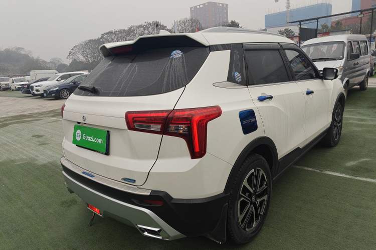 Used Venucia T60 2018 1.6L CVT Smart & Fun Version China VI Standard Rear Right 45 Deg