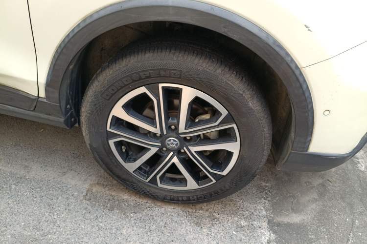 Used Venucia T60 2018 1.6L CVT Smart Edition China V Standard Right Front Wheel Hub