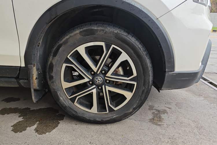 Used Venucia T60 2018 1.6L CVT Smart & Fun Version China V Standard Right Front Wheel Hub