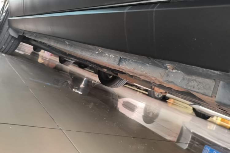 Used Venucia T60 2018 1.6L CVT Zhiyue Edition China V Standard Right Side Sill