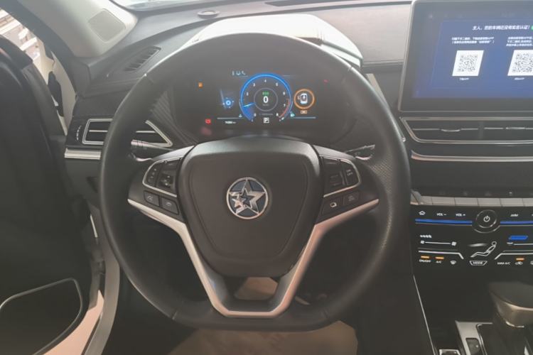Used Venucia T60 2018 1.6L CVT Zhiyue Edition China V Standard Steering Wheel