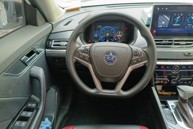 Used Venucia T60 2018 1.6L CVT Smart Edition China V Standard Steering Wheel