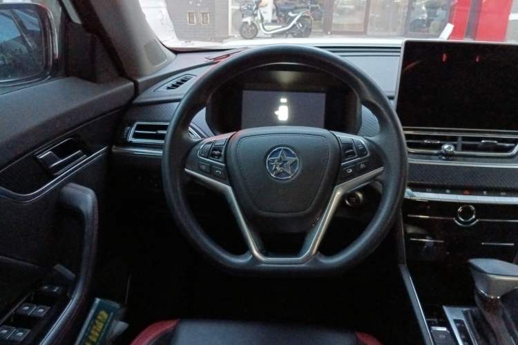 Used Venucia T60 2018 1.6L CVT Smart Edition China V Standard Steering Wheel