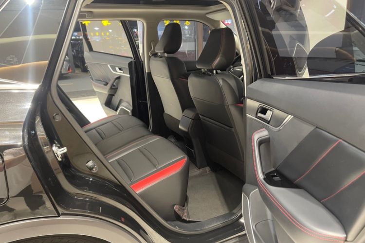 Used Venucia T60 2020 1.6L CVT Smart Drive Version China V Standard Interior 6