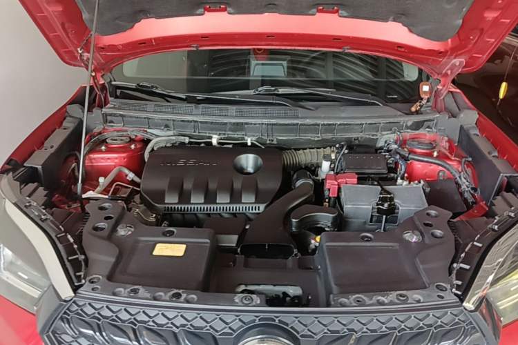 Used Venucia T60 2020 1.6L CVT Smart Drive Version China VI Standard Engine Bay
