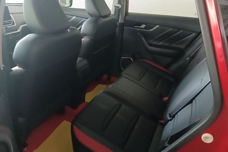 Used Venucia T60 2020 1.6L CVT Smart Drive Version China VI Standard Left Rear Seat