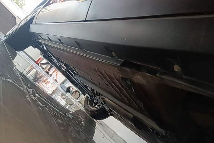 Used Venucia T60 2020 1.6L CVT Smart Drive Version China VI Standard Left Side Sill