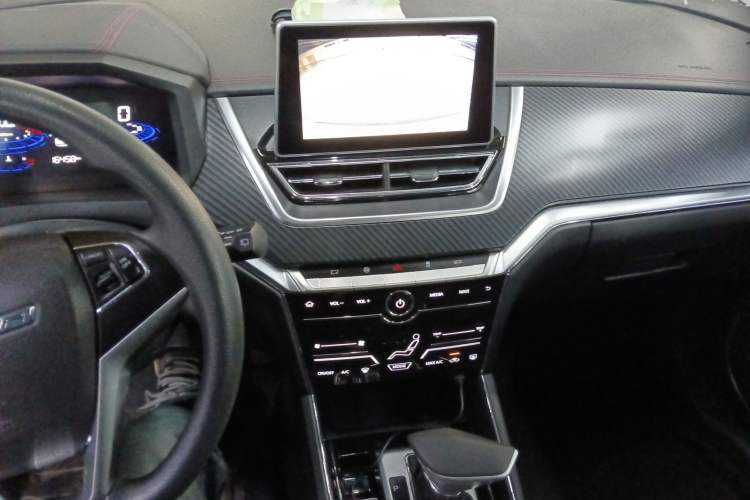 Used Venucia T60 2020 1.6L CVT Smart Drive Version China V Standard Audio And AC Panel