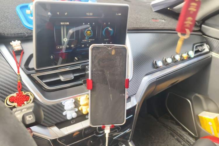 Used Venucia T60 2020 1.6L CVT Smart Drive Version China VI Standard Audio And AC Panel