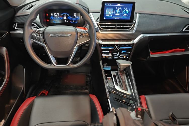 Used Venucia T60 2020 1.6L CVT Smart Drive Version China VI Standard Center Console