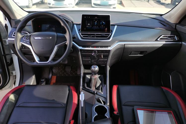 Used Venucia T60 2020 1.6L Manual Smart Vision Version China VI Standard Center Console