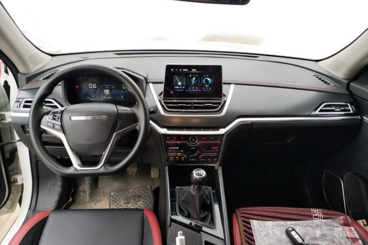 Used Venucia T60 2020 1.6L Manual Smart Vision Version China VI Standard Center Console