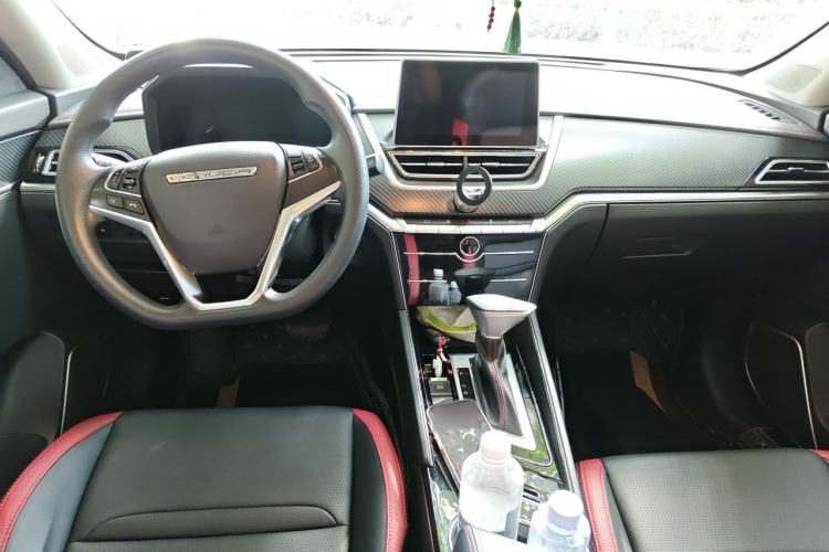 Used Venucia T60 2020 1.6L CVT Smart Enjoyment Edition China VI standard Center Console